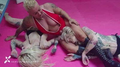 Blonditches VS Ruth [2VS1]